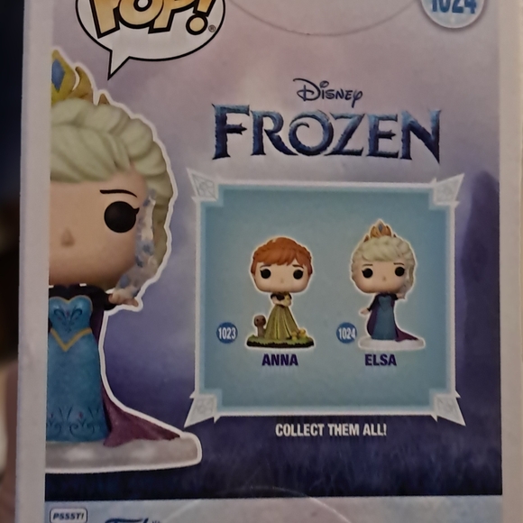 Funko Pop Elsa Diamond Collection Figure - Picture 3 of 4
